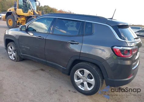 2019 Jeep Compass Latitude 4X4 z USA, uszkodzony, nr VIN 3C4NJDBB7KT599963